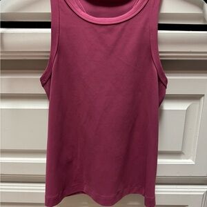 Lululemon Align waist length racerback size 4 in color velvet mauve. EUC
